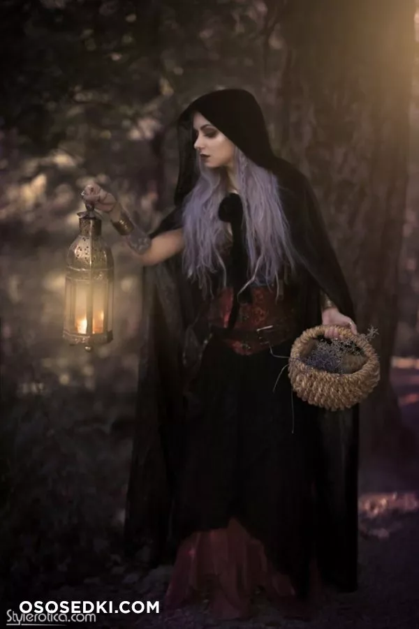 The Witching Hour by Genevieve - 5