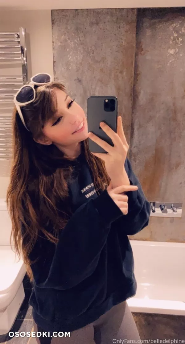 Belle Delphine Bath With Shoes - 2