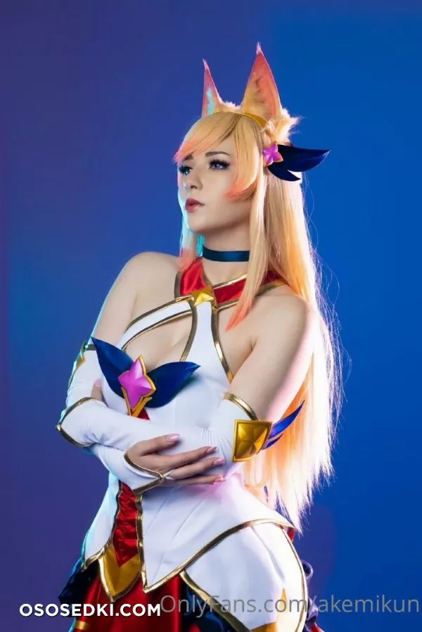 Ahri by Akemi101xoxo - 1