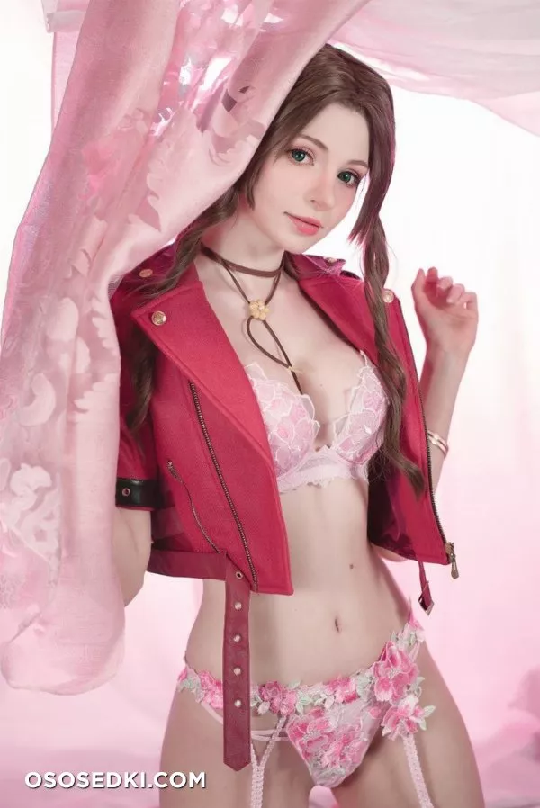 Aerith Gainsborough by peachmilky - 1