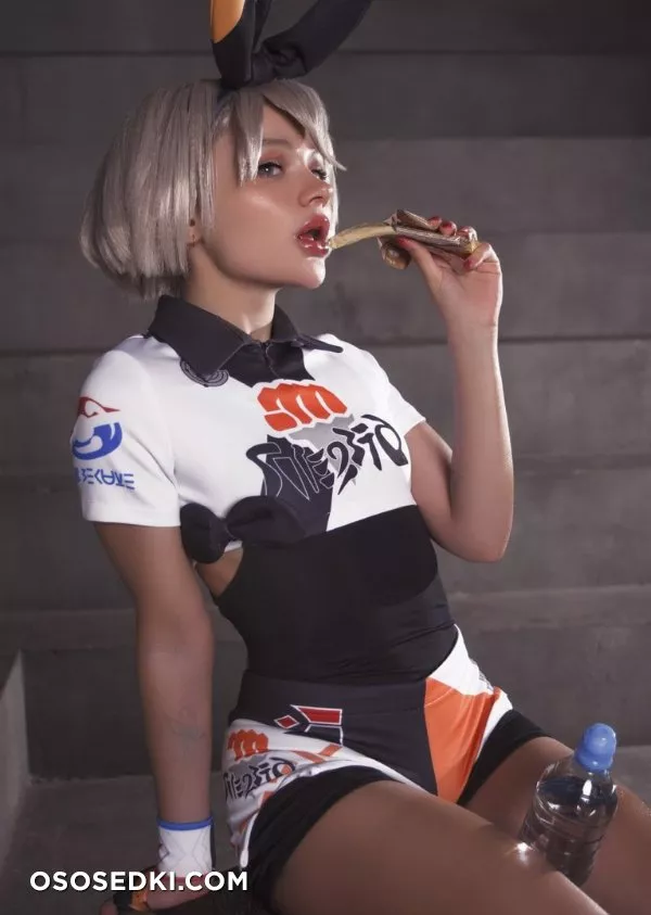 Bea by Alcoholy - 1
