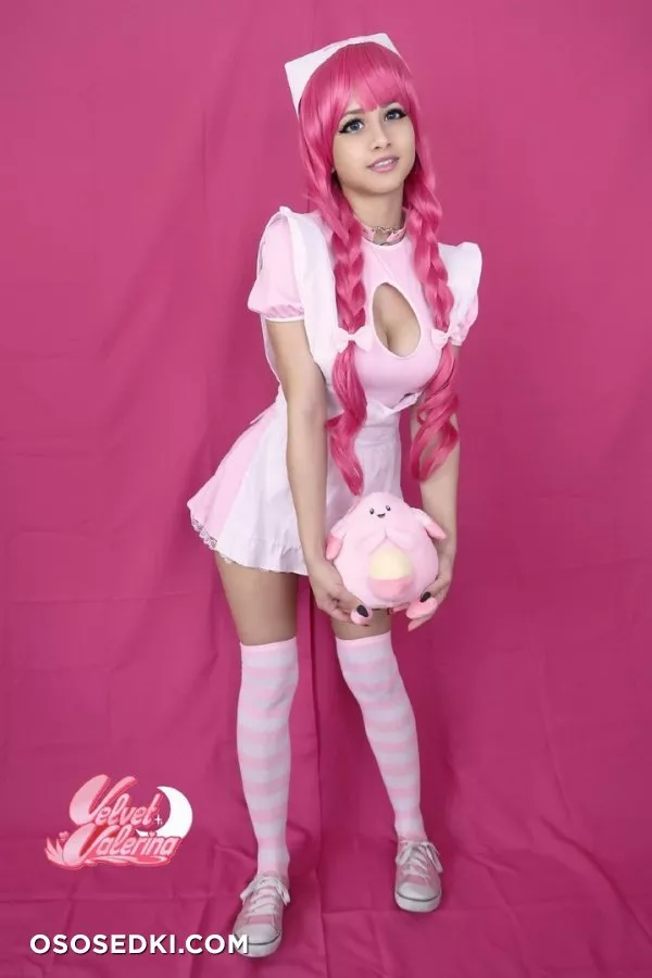 Nurse Joy by VelvetValie - 2