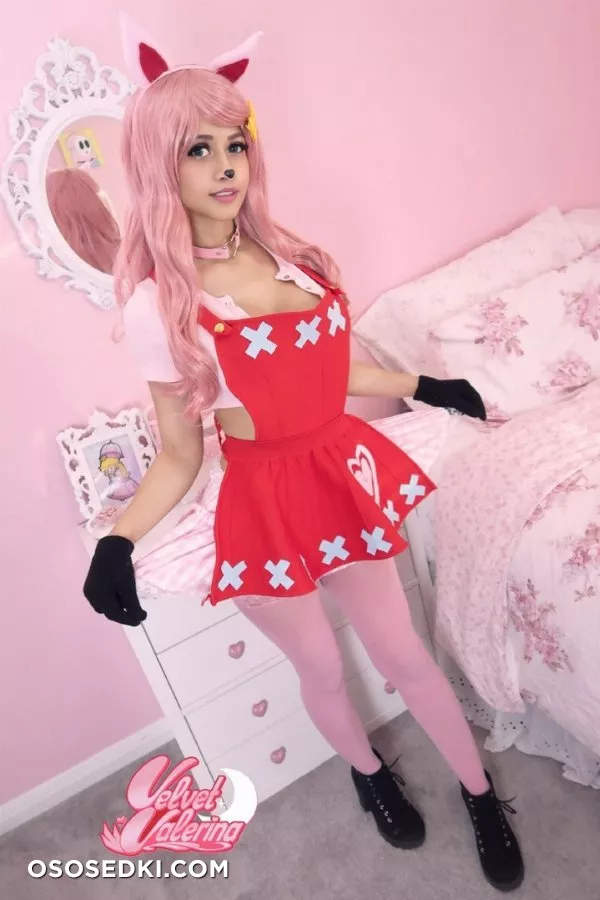 Reese by VelvetValie - 1