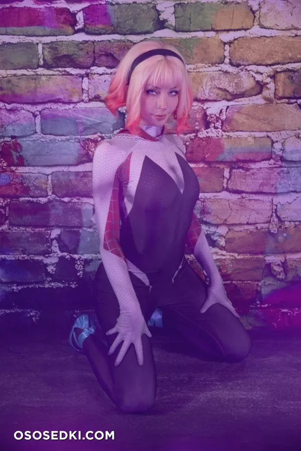 Gwen Stacy by ShiroKitsune - 1