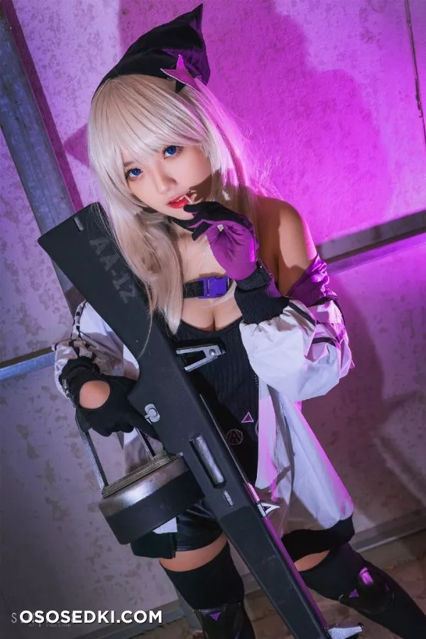 AA-12 by Messie Cosplay - 1
