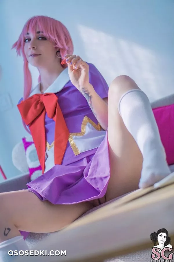 Yuno Gasai by lorenahysteria - 5