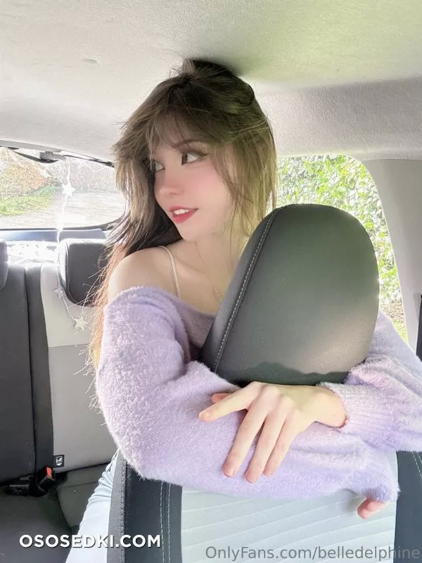 Belle Delphine In car - 1