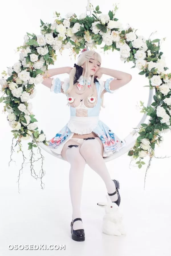 Alice in Easterland by candy_ball - 3