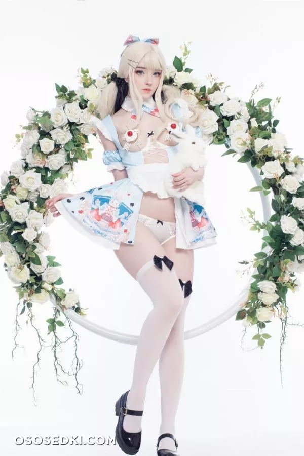 Alice in Easterland by candy_ball - 5