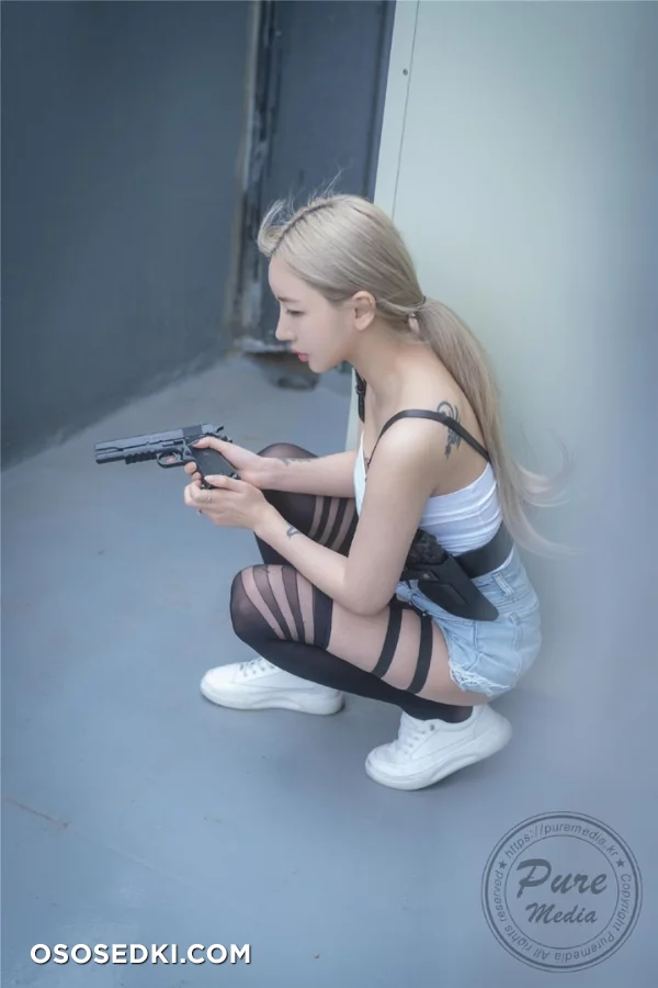 Girl detective by Jia - 2