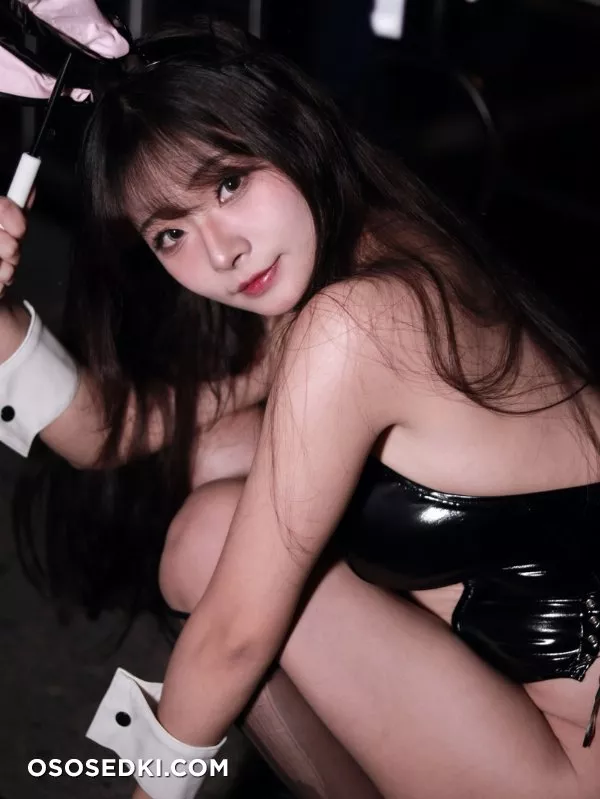 yuuhui玉汇 NO.007 - 雨中透明兔女郎[ - 4