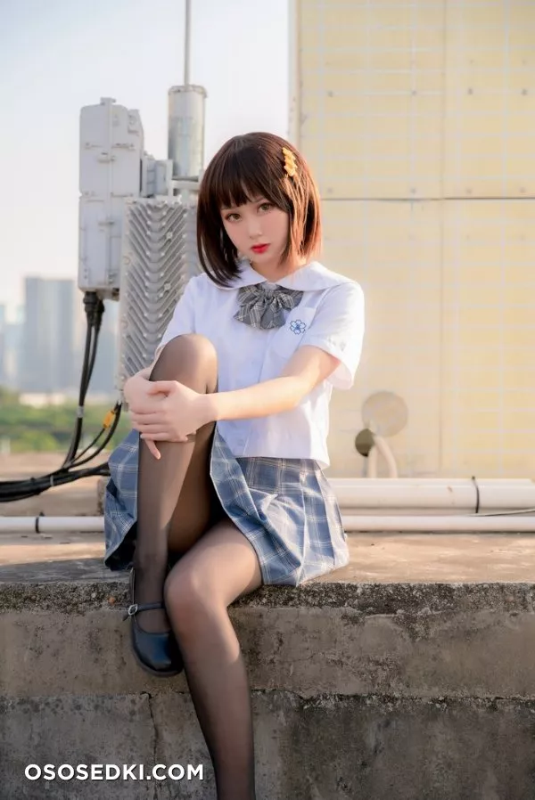 您的蛋蛋 NO.004 - 天台JK[41P／185MB] - 4