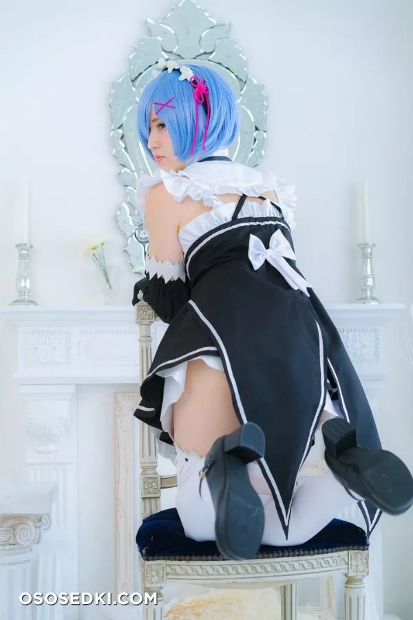 Akagi Sou (Akagi Kuro) - Tatakau Maid no Kyuujitsu (Re Zero kara - 5