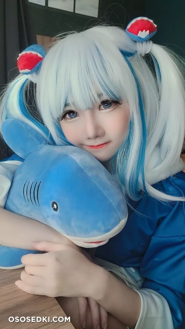 SallyDorasnow - Hololive - Gawr Gura - 1