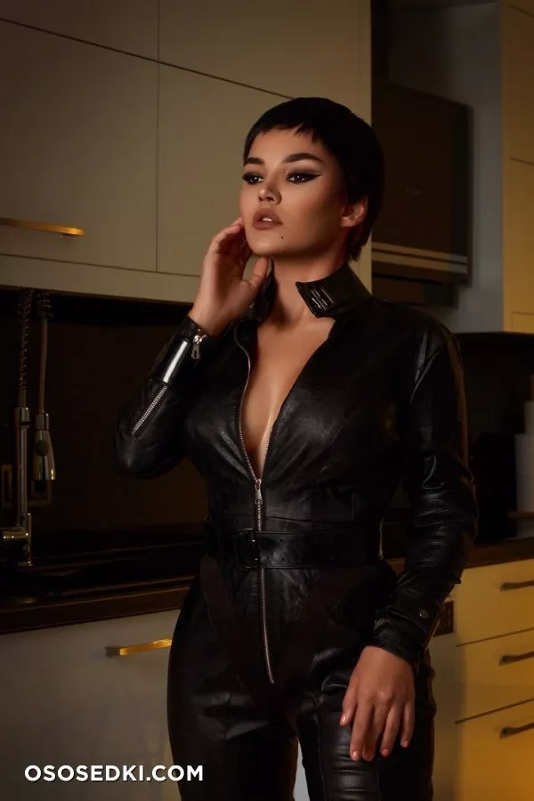 Kalinka Fox - Catwoman - 5