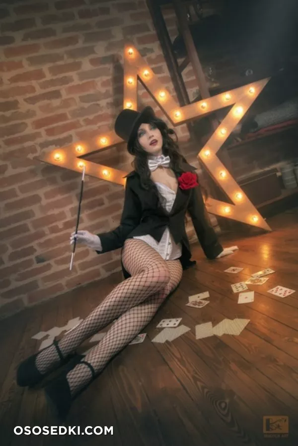 Zatanna from DCOMICS - 3