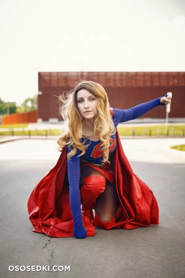 Supergirl from DCCOMICS - 3