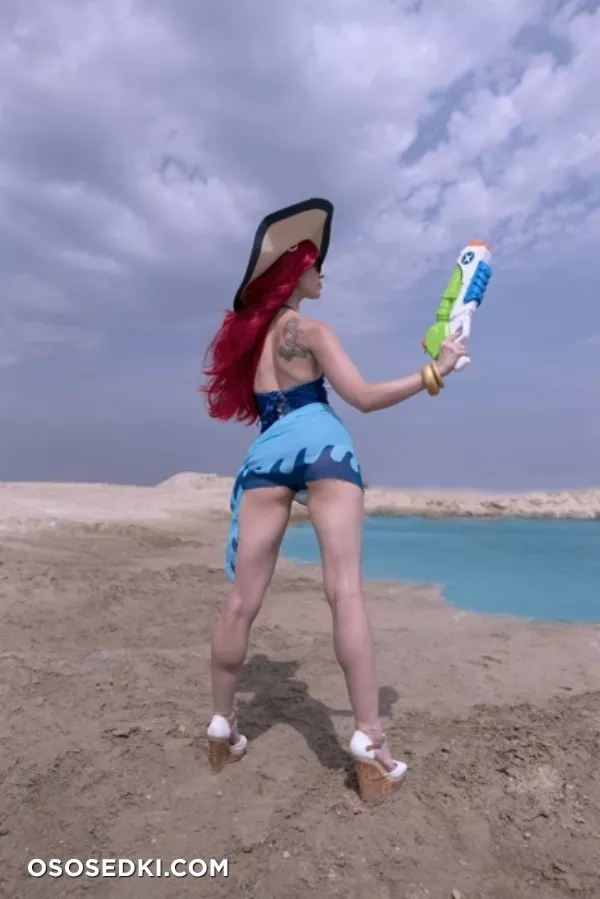 Miss Fortune Pool party from League of legends - 5