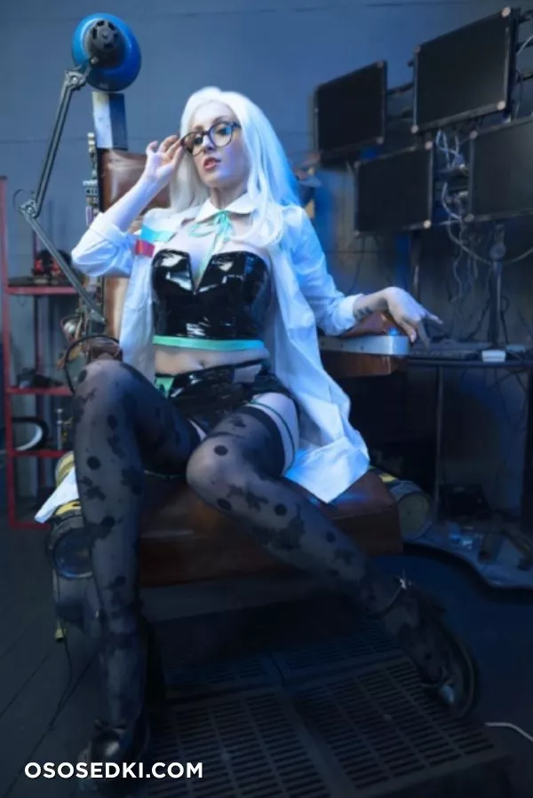 Lily from Subverse - 2