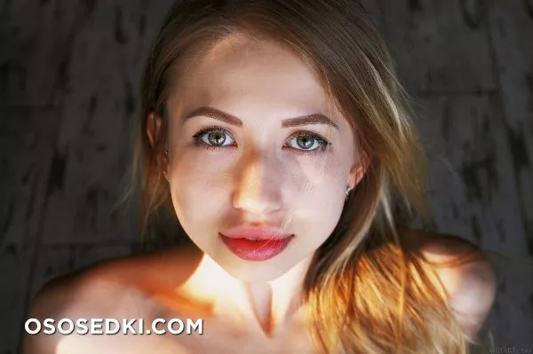Dominica - Sparkling Eyes - 1