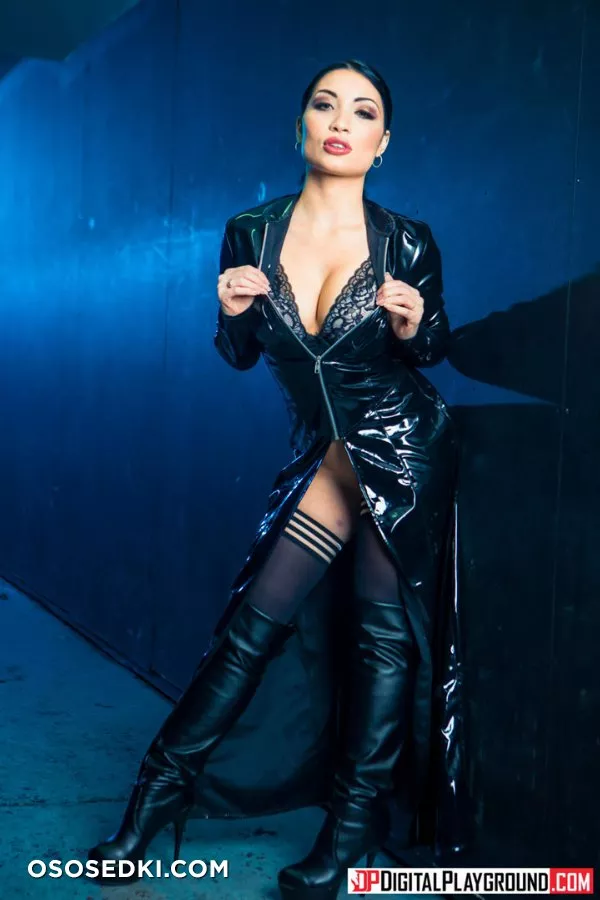 Rina Ellis | The Matrix | Trinity - 4