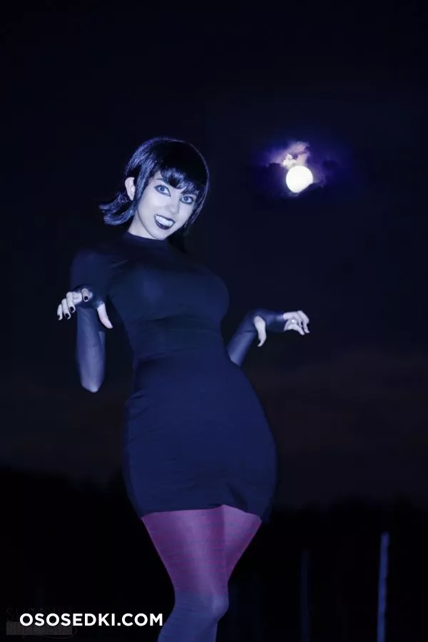 SwimsuitSuccubus | Hotel Transylvania | Mavis - 2