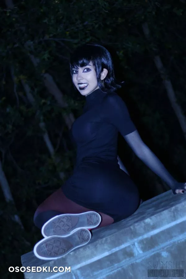 SwimsuitSuccubus | Hotel Transylvania | Mavis - 3