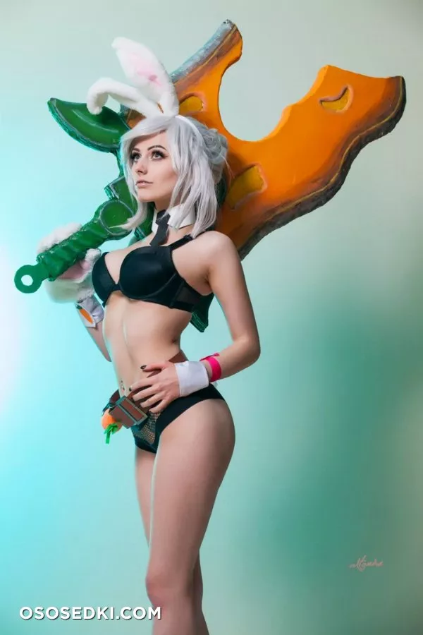 Rolyatistaylor | League of Legends | Riven - 5