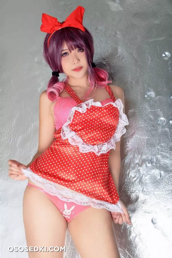 Hana Bunny | Red Heart Apron - 1