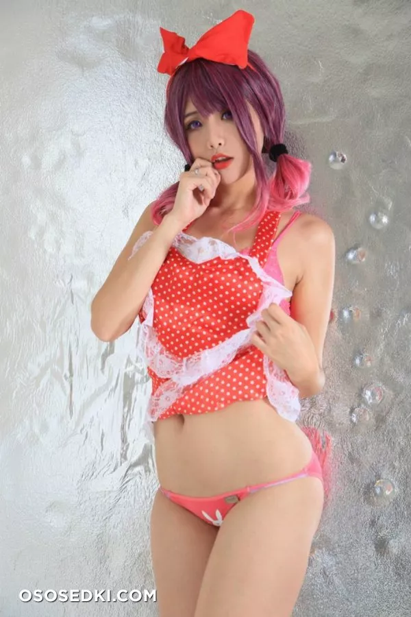 Hana Bunny | Red Heart Apron - 3
