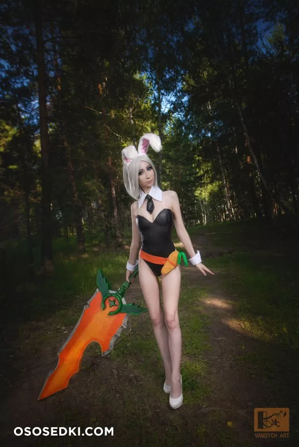 Alina Latypova | League of Legends | Riven - 1