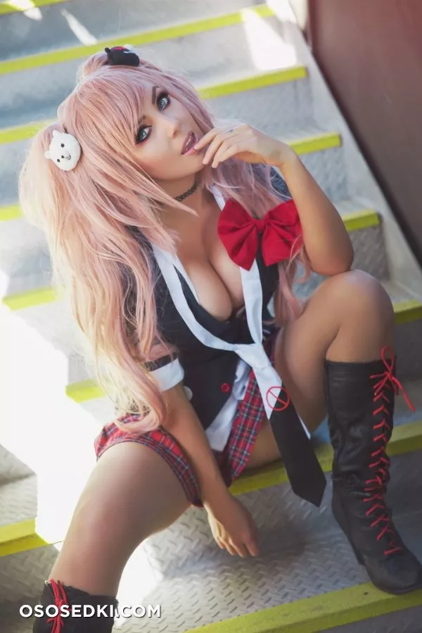 Jessica Nigri | Danganronpa | Junko Enoshima - 3