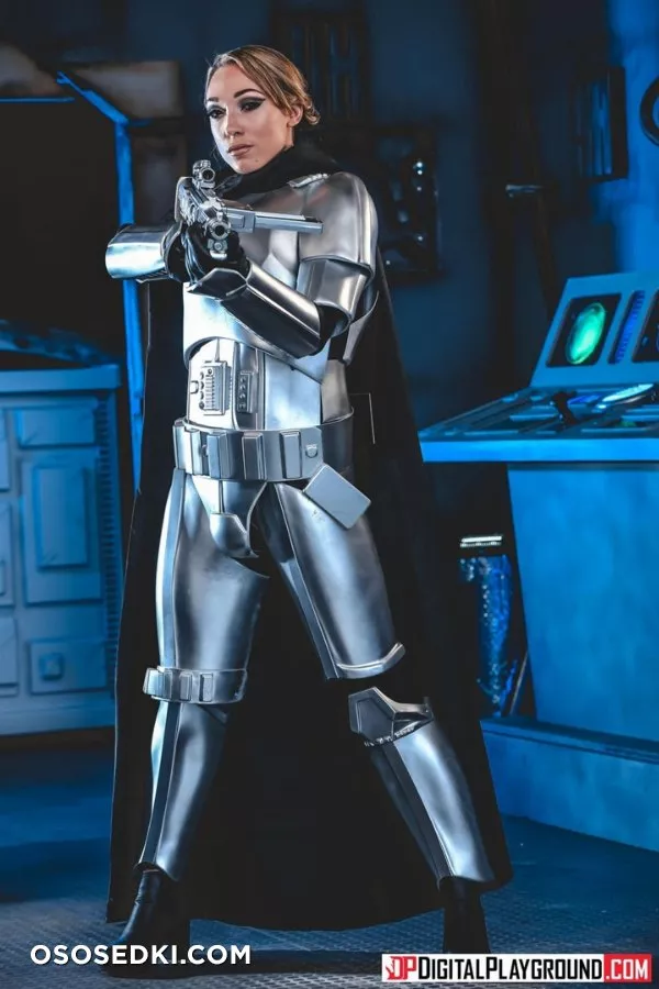 Lily Labeau | Star Wars | Stormtrooper - 2