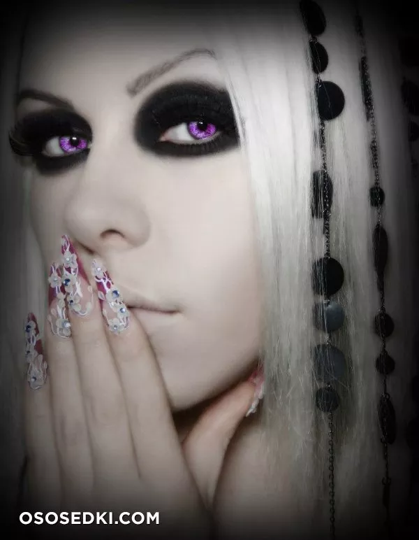 Blood Mademoiselle - 1