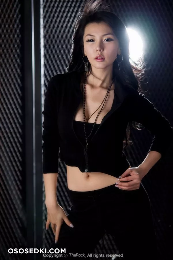 Lee Ji Woo - 1