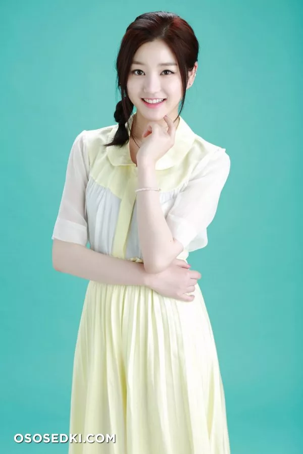 Lee Yoo Bi - 1