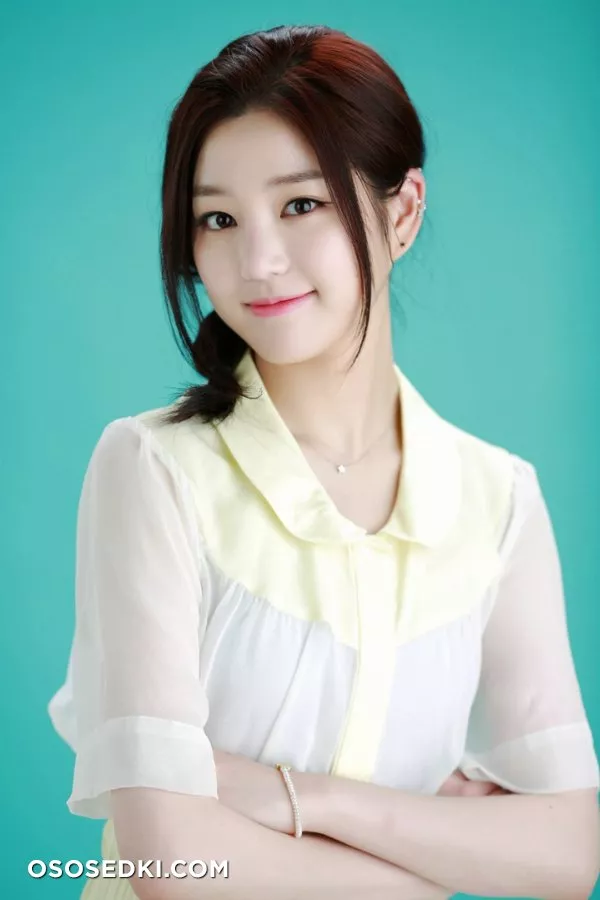 Lee Yoo Bi - 3