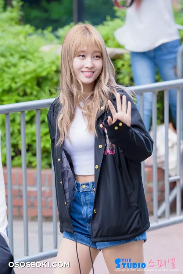 Hirai Momo - 4