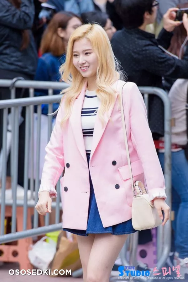 Minatozaki Sana - 3