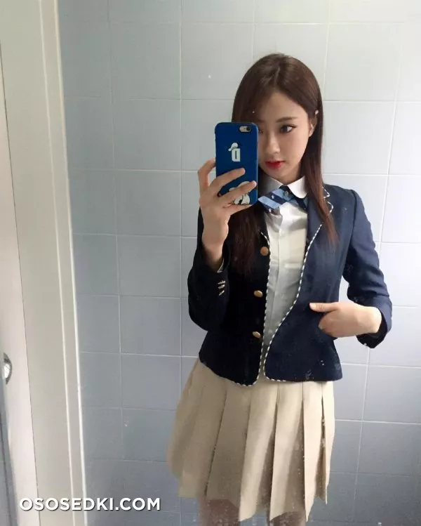 Park Kyung Ri - 1