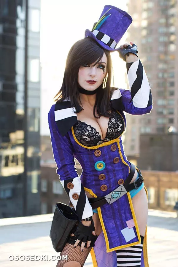 Mad Moxxi (Borderlands 2) - 2