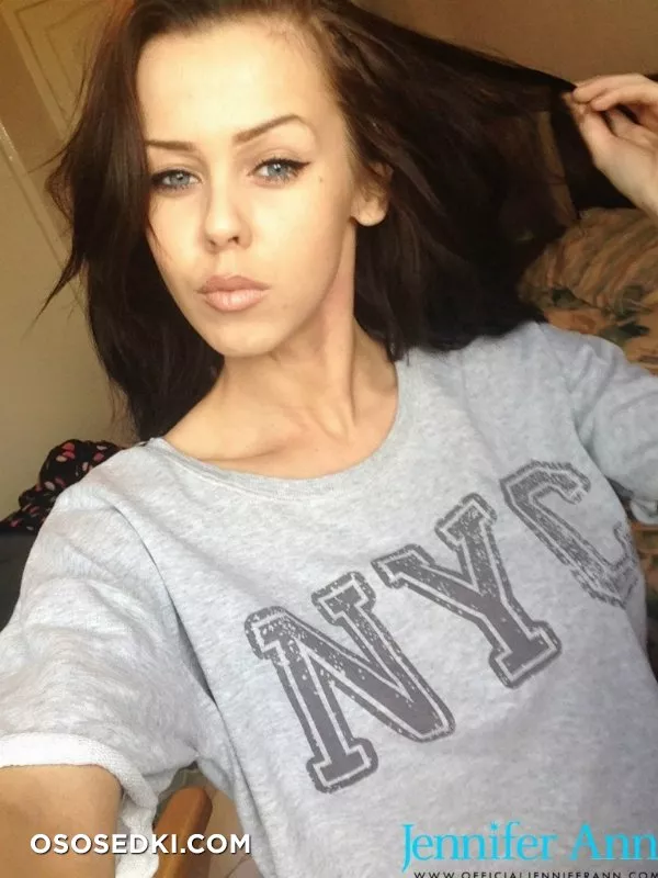 Jennifer Ann - Selfie - 5