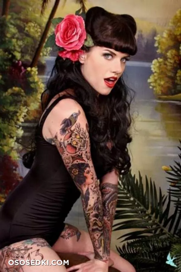 Pin Up - 1
