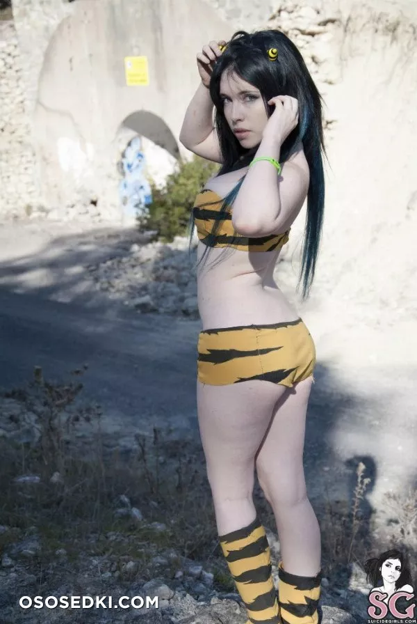 Voly - The Invader Girl - 4