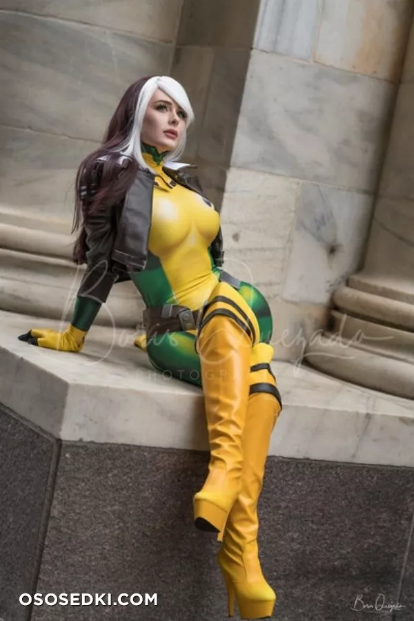 Jenna Lynn Meowri - 3