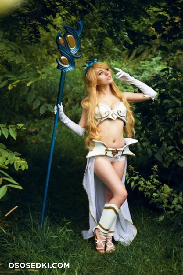 Rolyatistaylor patreon cosplay set - Janna (LoL) - 4