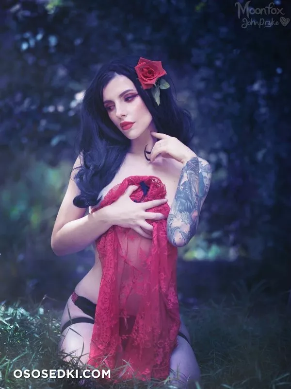 Katyuska Moonfox erotic patreon cosplay set - 1