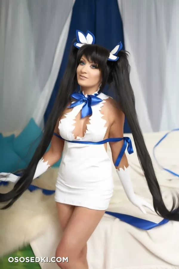 Kate Sarkissian - Hestia erotic patreon cosplay set - 3