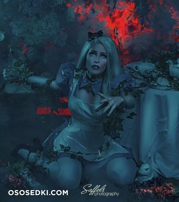 Jessica Chancellor (Maid of Might) - Wonderland cosplay - 1