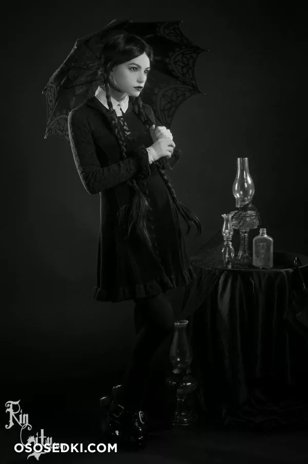 Rin City -  Wednesday Addams - 4
